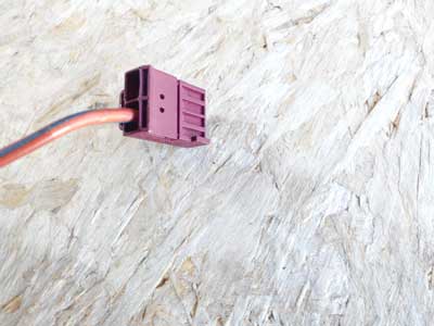 Mercedes Magenta 2 Pole 1 Wire Connector 02254508265